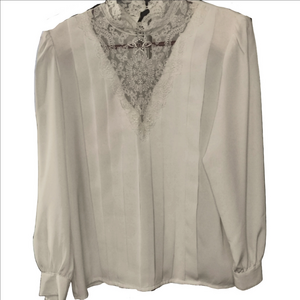 SELLECCA  LACY BLOUSE